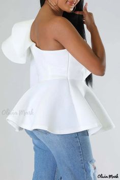 Olivia Mark - Blusa de manga alta con volante de patchwork en azul real y elegante cuello oblicuo White Solid Color Top For Party, White Fitted Peplum Top, White Fitted Peplum Top With Ruffles, Fitted White Peplum Top With Ruffles, White Peplum Top For Party, Patchwork Top, Azul Real, Black High Waist, Elegant Shirt