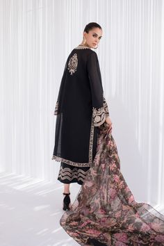 Black Silk Traditional Wear For Eid, Stylish Dresses For Women Indian, Black Unstitched Silk Dupatta, Unstitched Black Silk Dupatta, Black Silk Dupatta, Black Silk Traditional Wear Embroidered, Black Silk Traditional Wear With Dupatta, Transitional Black Georgette Traditional Wear, Black Sets With Sheer Dupatta For Eid