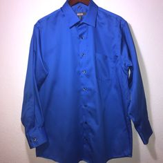 Nwot - Excellent Condition. No Stains Or Pulls. No Major Flaws To Note. Armpit To Armpit: 24“ Waist: 24” Hip: 24“ Sleeve (Shoulder To Cuff): 21“ Shoulder To Hem Length: 29“ Measurements Are Approximate. Item Is Laid Flat And Measurements Taken By Hand. R5 Classic Blue Long Sleeve Dress Shirt, Semi-formal Blue Buttoned Tops, Blue Long Sleeve Semi-formal Tops, Blue Long Sleeve Top For Semi-formal Occasions, Blue Long Sleeve Formal Shirt, Blue Button-up Business Top, Blue Business Top With Button Closure, Formal Blue Shirt With Buttons, Formal Blue Buttoned Shirt