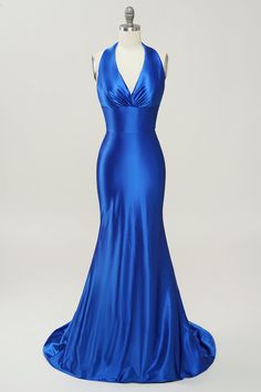 Long Royal Blue Dress Formal, Halter Strap Prom Dress, Prom Dress Halter Neck, Blue Sweet 16 Dresses, Abi Ball, Royal Blue Satin Dress, Halter Top Prom Dresses, Winter Ball Dresses, Royal Blue Formal Dress