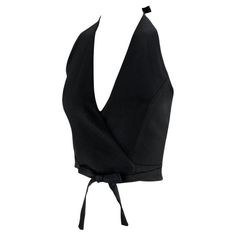 Check out this item from 1stdibs! S/S 1995 Dolce & Gabbana Runway Black Wrap Halter Plunging Crop Top: https://www.1stdibs.com/id-v_23312172 1995 Runway, Gucci Ad, Runway Top, Dolce And Gabbana Runway, Jersey Evening Dress, Velvet Bustier, Amber Valletta, Dolce And Gabbana Handbags, Cutout Crop Top