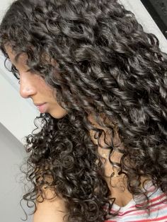 #curlyhair #longhair #brownhair #healthyhair #wavyhair Manifesting 2024, Wavy Curly Hair, Curly Hair Routine, Curly Hair Care, Hair Routines, Silky Hair, Gorgeous Hair, Wavy Hair