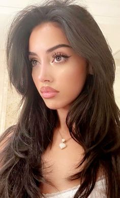 cindy kimberly Kimberly Hair, Kimberly White, Rhinoplasty Nose Jobs, Dope Makeup, Cindy Kimberly, Nose Job, Makeup Pictures, Everyday Makeup, Girls Makeup