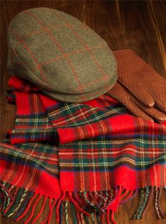 Classic Plaid Hat With Curved Brim, Classic Plaid Hat For Fall, Classic Plaid Fall Hat, Classic Plaid Hat With Short Brim, Ralph Lauren Aesthetic, Christmas Sweater Outfits, Ben Silver, Country Attire, Preppy Mens Fashion