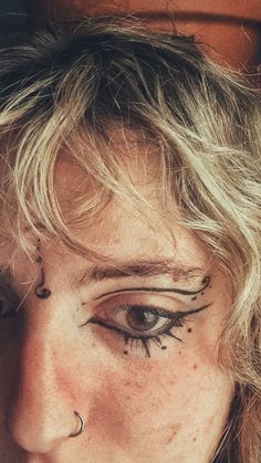 Hippie Makeup, Funky Makeup, Flot Makeup, Graphic Makeup, Swag Makeup, Smink Inspiration, Dope Makeup, Edgy Makeup, Eye Makeup Art