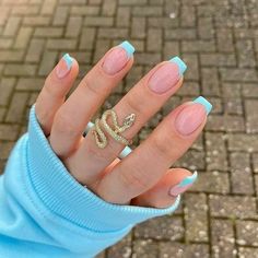 Aprenda a decorar unhas Saiba o quanto é simples e prática a técnica revolucionária que tem feito Muitas mulheres obterem resultados incríveis logo na primeira semana! #unhas bonitas #unhas decoradas #unhas de gel #unhas elegantes #unhas decoradas faceis #unhas decoradas curtas #ideia unhas simples #inspiração unhas curtas decoradas Nails Square, Summer Acrylic Nails, Chic Nails