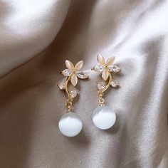 654143273-5 Luxury Jewelry Earrings, Earring Korean, Korean Fashion Elegant, Pearl Pendant Earrings, Wedding Party Jewelry, Sister Friends, Jewelry Earring, Flower Stud, Girls Gift