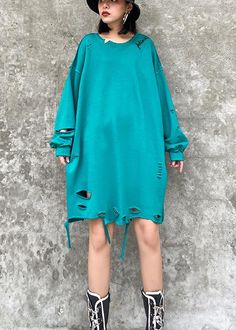 Organic o neck Hole spring Blouse blue green Knee shirt

 Materials used:cotton blended

Measurement:One size fits all for this item. Please make sure your size doesn't exceed this size: BUST-140cm   
   
length 87cm / 33.93"
Sleeve length 70cm / 27.3"
Cuff 18cm / 7.02"
bust 140cm / 54.6"
Waist 138cm / 53.82"
hem 142cm / 55.38"




We ship worldwide.

Tracking numbers provided for all orders. Spring Blouse, Spring Blouses, Silk Dress Long, Cozy Knit Sweater, Spring Sweater, Cozy Knits, Street Style Outfit, Ladies Tops Fashion, Casual Pullover