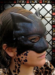 Cat mask black dark leather costume cosplay larp by MaschereFabula Festival Masks, Leather Costume, Pagan Magic, Holloween Makeup, Cosplay Helmet, Mask Collection, Mask Shapes, Leather Mask, Mask Black