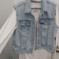 Nwt In Previous 2 Listings, Separate. Now Together For Combo Discount!Price Below Reflects This Combo Price. Casual Cotton Denim Vest With Relaxed Fit, Casual Relaxed Fit Denim Vest, White Denim Short Sleeve Top, White Denim Casual Tops, White Denim Tops For Fall, White Short Sleeve Denim Tops, White Denim Everyday Top, White Denim Tops For Everyday, Everyday White Denim Top