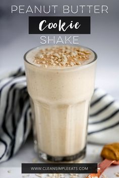 Vanilla Protein Shake Recipes, Protein Powder Recipes Shakes, Protein Drink Recipes, Powdered Peanut Butter, Clean Simple Eats, Vanilla Protein Shakes, Banana Slices, Protein Shake Smoothie, Protein Powder Recipes