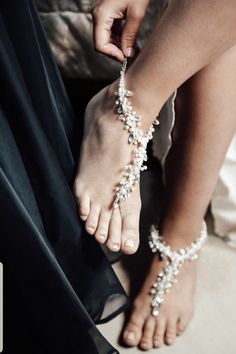 Bridal foot jewelry sandals inspired by natural shapes and movement. A glistening leafy vine encircles the ankle in the most elegant of ways and if you want to buy then visit Nelipots. Beach Wedding Shoes Barefoot, Soleless Sandals, Foot Jewelry Wedding, Boho Barefoot Sandals, Sandals Outfit Summer, Bridal Foot Jewelry, Beach Wedding Sandals, Beach Wedding Sandals Barefoot, Beach Wedding Shoes