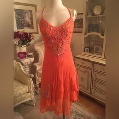 Gently Used Almost New Sue Wong Size 6 C:890 Sue Wong Dresses, Sue Wong, Size 6 Dress, Beaded Dress, Color Orange, Spaghetti Strap, Spaghetti, Size 6, Womens Dresses