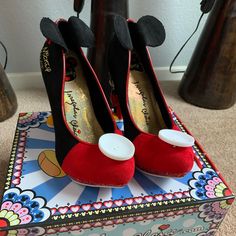 Brand New In Box. Extremely Rare. Nothing Wrong With It. I Lost Weight So Never Had The Chance To Wear It Since My Feet Shrinks. Size Is 40. About Us Size 9. True To Size. Know Your Irregular Choice Size First Prior To Buying. I Don’t Take Returns Due To Size Issue. Mickey Mouse Black Shoes, Disney Aldo Heels, Disney Christmas Shoes, Mickey Mouse Heels, Disney Heels, Irregular Choice Heels, White Heels Wedding, Pink Sweets, Sequin Heels