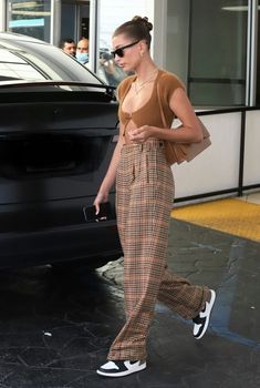 Outfits Mujeres, Celebs Outfits, General Outfit, Hailey Bieber Street Style, Hailey Baldwin Street Style, Celebrities Outfits, Hailey Bieber Outfits, Hailey Rhode, Hailey Bieber Style