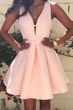 Pink Plain Pleated Zipper V-neck Sleeveless Mini Dress - Mini Dresses - Dresses Hoco Dresses Sweetheart Neckline, Formal Dresses For Short Women, Satin Homecoming Dress, Gaun Fashion, Graduation Dresses, Short Homecoming Dress, Dress Chiffon