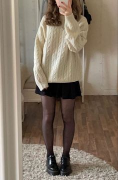 6th Form Outfits, Skirt Labuh, Sixth Form Outfits, Stile Blair Waldorf, Adrette Outfits, Thanksgiving Outfit Women, Thanksgiving Outfit Ideas, Cute Thanksgiving Outfits, What To Wear Fall