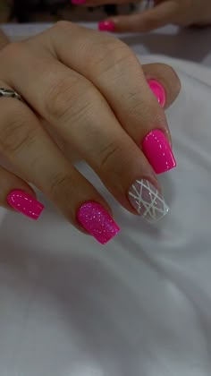 Fran Sangoi / Nail Designer | Apaixonada nessa versão vermelha!!😍❤️ . . #unhasvermelhas #unhasvermelhasdecoradas #unhasdecoradas #natal #unhasperfeitas… | Instagram New Nail Ideas 2024, Pink Black And White Nails Design, Prom Nail Ideas Acrylics, Fun Pink Nail Designs, Pink Nails Ideas Glitter, Short Bday Nails, Happy Birthday Nails Designs, Pink Fall Nails Designs, Short Nail Manicure Ideas