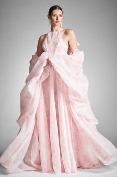 Blush Wedding Gowns, Blush Wedding Gown, Pink Faux Fur Coat, Printed Organza, Floral Coat, Organza Wedding Dress, Sachin Babi, Pink Details, Coat Trends