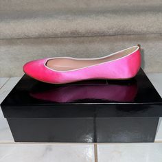 Color: Pink Lemonade Size: B39 Us: 8.5 Never Worn These Flats Are Silky Smooth And Are A Perfect Addition To Your Wardrobe! Sarah Jessica Parker Shoes, Sarah Jessica, Sarah Jessica Parker, Pink Lemonade, Fashion High Heels, Flat Color, Flat Shoes Women, Lemonade, Loafer Flats