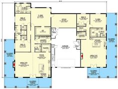 the floor plan for an apartment with two separate rooms and one bedroom on each side