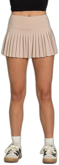 Summer Mini Pleated Skirt With Built-in Shorts, Relaxed Mini Skort With Built-in Shorts, Casual Pleated Skirt With Built-in Shorts For Spring, Spring Mini Pleated Skirt With Built-in Shorts, Spring Fitted Skirt With Built-in Shorts, Fitted Elastane Skort With Built-in Shorts, Relaxed Fit Tennis Skirt With Built-in Shorts, Casual Stretch Skort Of Short Length, Mini Skort With Built-in Shorts In Elastane