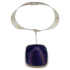 CHANEL silver toned modernist choker necklace featuring a gorgeous purple agate pendant. Fall/Winter 2012 Collection. Push button clasp. Marked CHANEL B12 A Made in Italy. Embossed CHANEL. Privale sale S mark on the reverse of the choker (not visible when necklace is beeing worn / see last photo). Indicative measurements : inner measurements approx. 11.8 cm x 10.5 cm (4.65 inches x 4.13 inches) / pendant drop approx. 10.5 cm (4.13 inches) / pendant approx. 6 cm x 6.5 cm (2.36 inches x 2.56 inche Vintage Choker Necklace, Diamond Choker Necklace, Vintage Choker, Purple Agate, Neck Choker, Pearl Choker Necklace, Silver Choker, Gold Choker Necklace, Gold Choker