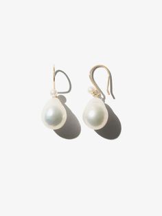 SBE331 Sea of Beauty. Teardrop Pearl Earrings – MIZUKI Teardrop Pearl Earrings, Pearl Leather, French Wire, Pearl Strands, Drop Earring, Beauty Collection, Pearl Chain, Pearl Drop, Beauty Essentials