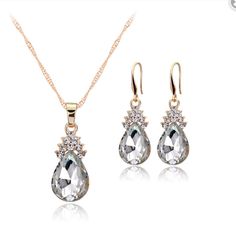 Crystal teardrop Zinc Alloy Jewelry Sets earring necklace plated fashion jewelry for woman with rhinestone nickel lead cadmium free Jewelry line is a hairdazzzel affiliate High quality jewelry line for bridal bridesmaid mother of the Bride or mother of the Groom elegant sets to wear at any of you formal occasions wedding engaged shower sweet 16 prom pageant & Birthday. Beautifully handcrafted from high quality rhinestone beads Pearl crystal. All formal sets come in a gift box for you. New items Trending Bridal Jewelry, Bridal Jewelry Necklace, Necklace Packaging, Crystal Jewelry Sets, Women's Jewelry Sets, Fashion Jewelry Sets, Ruby Jewelry, Wedding Jewelry Sets, Drop Necklace