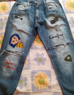 Custom jeans Coraline And Wybie, Denim Diy Clothes, Coraline Aesthetic, Coraline Doll, Diy Clothes And Shoes