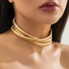 New / No Trades Party Snake Chain Metal Choker, Party Metal Snake Chain Choker, Gold Slinky Metal Jewelry, Trendy Spiral Jewelry For Parties, Chain Choker Necklace, Chain Choker, Womens Jewelry Necklace, Choker, Choker Necklace