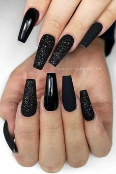 The best cute black nails acrylic long: Black nails with glitter | Elegant black nail ideas coffin, easy black nail art designs, pretty black nail designs acrylic and more! These include black nails coffin, general long black nails, black nail art acrylics, black nail art long nails, long black nail designs and even simple black nail designs! #blacknails #blacknailideas #blacknaildesigns #blacknailart #blacknailideascoffin #blackacrylicnails #blacknailswithglitter January Nails, February Nails, Winter Nails Acrylic, Nails Winter, Winter Blue