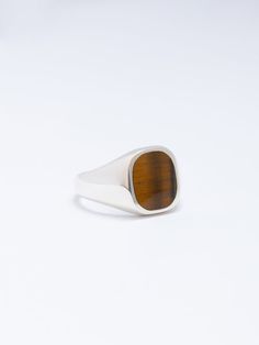 Timeless Oval Sterling Silver Signet Ring, Classic Oval Brown Ring, Classic Brown Oval Ring, Classic Rectangular Signet Ring Stamped 925, Timeless Sterling Silver Signet Ring, Everyday Sterling Silver Hallmarked Signet Ring, Classic 14k Gold Brown Ring, Classic Brown Hallmarked Rings, Sterling Silver Signet Ring Stamped 14k