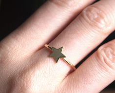 Star Ring, 14K Solid Gold Star Ring, tar Jewelry, Minimalist Gold Ring, Dainty Ring, Mother's Day Gift, Gift For Girlfriend Material: 14K Yellow Gold Sent with gift package Free shipping Thank you for visiting our shop. If you have any questions please contact us. Minimalist Gold Ring, Girlfriend Material, Zierlicher Ring, Jewelry Minimalist, Gift Package, Star Jewelry, Star Ring, Gift For Girlfriend, Gold Star