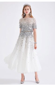 Luxury heavy sequin dress skirt heavy beaded sequin two-piece midi white wedding skirt + Sequin white wedding top Unusual Wedding Dresses, Skirt Sequin, Short Lace Wedding Dress, Party Wedding Dress, Embroidered Wedding Dress, White Cocktails, Mini Wedding Dresses, White Cocktail, Lace Evening Gowns