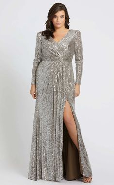 Plus Size Evening Gown With Sleeves, Dresses For New Years, Plus Size Evening Gown, New Years Eve Wedding, Sukienki Plus Size, Sequin Evening Gowns, Gown Plus Size, Sleeve Gown, Plus Size Formal Dresses