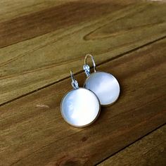 Huge Cat's Eye Gemstone Sterling Silver Earrings, White Natural Gemstones, Round, 16mm, Semi-Precious Stones, Genuine, USA, Latch back #LargeCatsEye #CatEyeEarrings #SterlingSilver #WhiteGemstone #WhiteStone #LargeWhiteGemstone #WhiteCatsEye #SilverWhiteStone #LargeWhiteStone #SterlingLeverBack Nickel-free Round Mother Of Pearl Jewelry, White Round Mother Of Pearl Earrings, White Mother Of Pearl Round Earrings, Anniversary Mother Of Pearl Round Earrings, Sterling Silver Lever Back Earrings For Anniversary, Elegant Cabochon Adjustable Earrings, White Gold Round Earrings With Lever Back, Adjustable Round Mother Of Pearl Earrings, Hypoallergenic Sterling Silver Round Clip-on Earrings