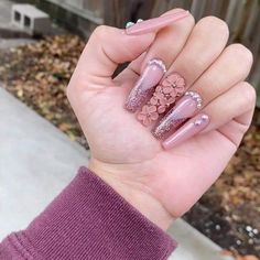 Acrylic Nail Designs Coffin, Pink Glitter Nails, Super Cute Nails, Ombre Acrylic Nails, Swarovski Nails, Nails Design With Rhinestones, Cute Acrylic Nail Designs, Vibrant Nails, Rose Gold Nails