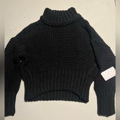 Brand New In Perfect Condition. New With Tag. Cozy Knit Sweater, Black, Chunky Cable Design, Turtle Knock, Cropped. Size Xs. Questions And Inquiries Are Welcomed. I Do Take Offers! Cozy Knit Sweater, Cozy Knit, Free People Sweaters, Free People Sweater, Chunky Knits Sweater, Free People Black, Sweater Black, Chunky Knit, Colorful Sweaters