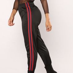 Fashion Nova ‘Work Them Legs” Track Pants Unused Size Small Fashion Nova Plus Size, Black Jogger Pants, Fashion Nova Pants, Nike Tennis Dress, 60 Fashion, Grey Joggers, Black Activewear, Printed Joggers, People Shopping