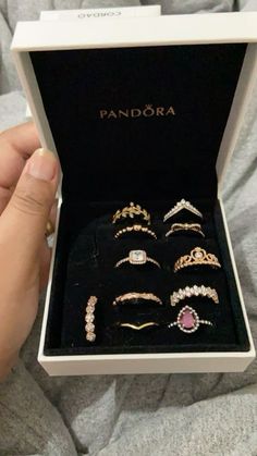 #pandora #pandorarings #rings #fashion #jewellery #accessories Rich Looking Jewelry, Pandora Rings On Hand Aesthetic, Rich Gifts Aesthetic, Expensive Jewelry Luxury Rings, Rich Nails Aesthetic, Pandora Jewelry Aesthetic, Expensive Gifts Aesthetic, Pandora Rings On Hand, Pandora Rings Aesthetic