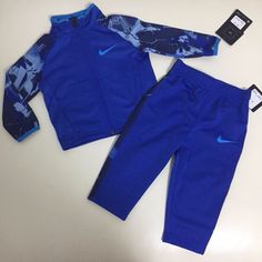 New 2 Pieces $44 Casual Light Blue Sets With Pockets, Casual Blue Sets With Pockets, Casual Blue Sets For Spring, Spring Blue Athletic Pants, Blue Casual Fitted Sets, Casual Blue Fitted Sets, Blue Fitted Casual Sets, Nike Long Sleeve Blue Set, Blue Sporty Pants For Spring