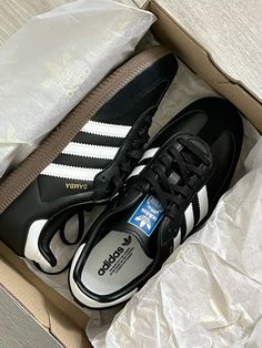 adidas samba og Black Sambas Aesthetic, Adidas Sambas Aesthetic, Black Samba Adidas, Black Sambas, Samba Black, Adidas Aesthetic, Samba Adidas Outfit, Adidas Samba Black, Sambas Adidas