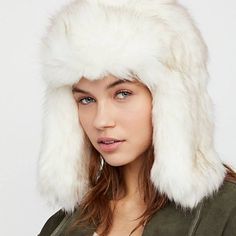 New W/O Price Tag Is An Overstock Outlet (Has Black X On Cloth Tag To Prevent Store Return) Authentic Free People Hat - 100% Polyester - White With Few Tips Of Black Trendy Winter Faux Fur Hat, Trendy Faux Fur Winter Hat, White Faux Fur Winter Hat, Casual Faux Fur Winter Hat, Trendy Winter Hats With Faux Fur Lining, Faux Fur Beanie For Fall, Faux Fur Beanie Hats For Fall, Fall Faux Fur Beanie Hat, Trendy Fall Hats With Faux Fur Lining