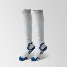 Product information: Fabric name: Nylon Color: white, dark blue, black, gray, yellow Length of socks: high cylinder Main fabric composition: Nylon Size: free size Applicable Gender: Male Functions: quick-drying, non-slip, antibacterial, sweat absorption, deodorant, anti-friction Style: Sports Packing list: 1pairs* Socks Product Image: White Breathable Stretch Socks, White Stretch Breathable Socks, White Stretch Nylon Socks, Breathable Gray Socks For Winter, Breathable Gray Winter Socks, Breathable Fitted Mid-calf Socks, Breathable Mid-calf Fitted Socks, Stretch Gray Knee-high Hosiery, Gray Stretch Knee-high Hosiery