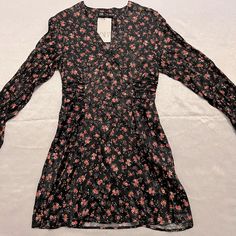 Beautiful, Flowy Floral Dress Casual Black A-line Floral Dress, Black V-neck Long Sleeve Dress For Spring, Elegant Black Floral Dress For Spring, Floral Print V-neck Midi Dress For Night Out, Casual Floral Print Party Dress, Chic Black Floral Dress For Spring, V-neck Floral Print Dress For Night Out, Spring Mini Long Sleeve Dress For Date Night, Spring Mini Length Long Sleeve Dress For Date Night