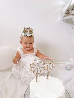 Our White Daisy Dress is the perfect party outfit for your little love and will certainly make them feel like a princess. They are made with layered quality tulle with a cotton underlay.  Match this Dress with our Daisy Party Hat or Daisy Lace Crown. Material: Cotton, Tulle Handwash is highly recommended Daisy Birthday Outfit, Daisy First Birthday Outfit, Daisy Dress Outfit, First Birthday Girl Outfit, Baby Birthday Outfit, Daisy Theme, Cake Smash Inspiration, Girl Party Dress