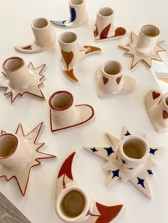 Ceramic Mobile Ideas, Little Pottery Ideas, Terracotta Clay Ideas, Useful Ceramics Ideas, Small Ceramic Ideas, Ceramic Cup Ideas, Handmade Ceramics Ideas Pottery, Small Pottery Ideas, Ceramic Pottery Ideas