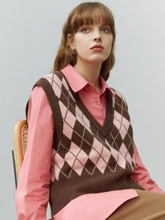 For those drawn to serene study sessions, this soft, wool-acrylic blend vest in soothing beige, green, or pink hues is a match made in academia heaven. The argyle pattern and classic V-neck amplify its scholarly vibe. Picture it styled with corduroy trousers and vintage loafers. Light academia aesthetic Wool, acrylic Soft knit material V neckline Our models wears M and is 5'9 (175cm) Light Academia Sweater Vest, Sweater Vest Dark Academia, Fitted Retro Brown Sweater Vest, Y2k Fashion Pink, Crochet Argyle Sweater Vest, Fall V-neck Argyle Sweater Vest, Vintage Loafers, Argyle Vest, Argyle Sweater Vest