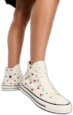 Spring Cotton High-top Sneakers With Round Toe, White Cotton High-top Sneakers For Spring, Cream High-top Sneakers For Spring, White High-top Sneakers For Summer, White High-top Canvas Shoes For Spring, Casual Cream High-top Sneakers For Spring, Spring Converse Canvas Shoes, Sporty Cream Canvas Shoes For Spring, Converse Cotton Canvas Shoes For Spring